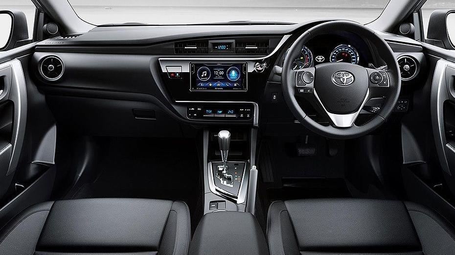 Toyota Corolla Altis (2018) Interior 001