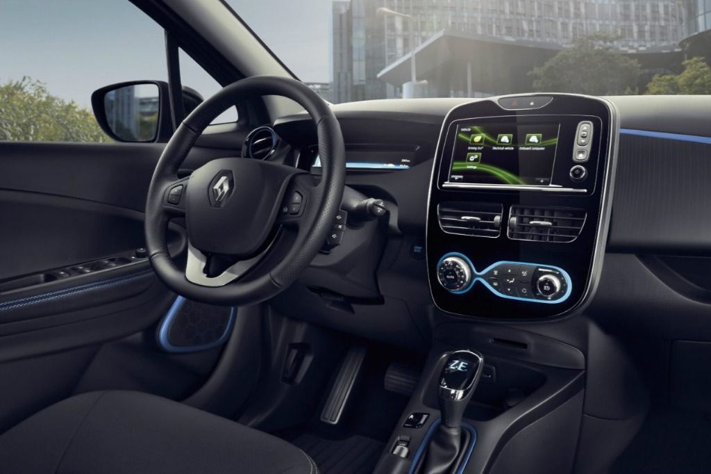 Renault Zoe (2016) Interior 002