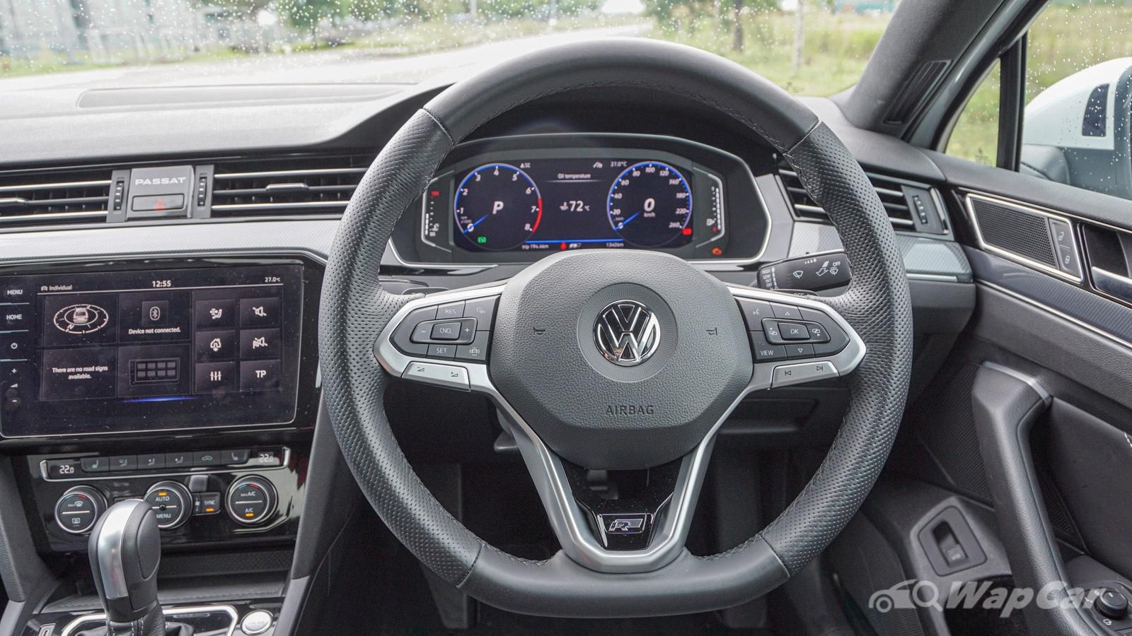 2020 Volkswagen Passat 2.0TSI R-Line Interior 002