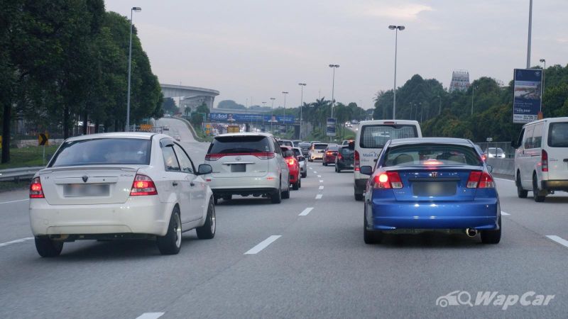 KTMB and Transport Minister under fire for claiming congestion is caused by Malaysian's refusal to use public transport 04