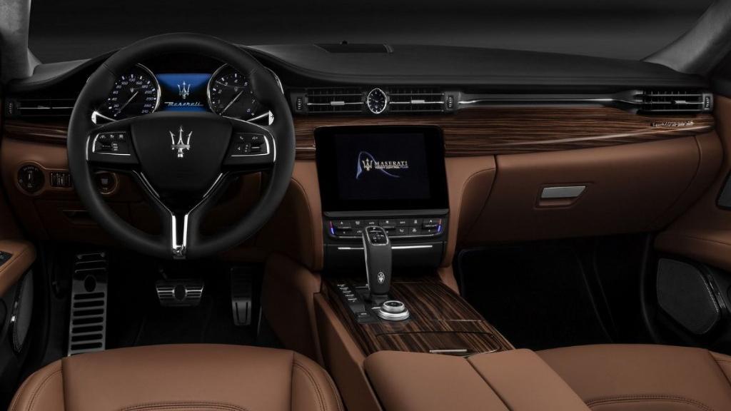 Maserati Quattroporte (2019) Interior 001