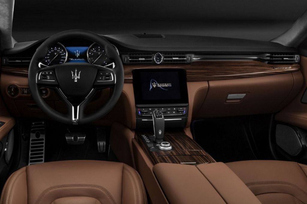 Maserati Quattroporte (2019) Interior 001