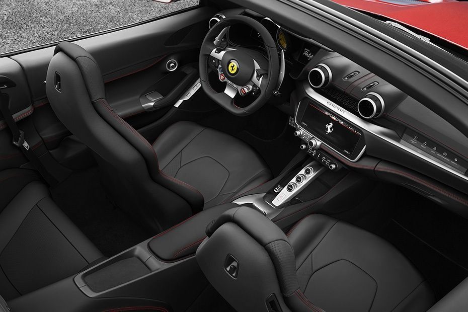 Ferrari Portofino (2017) Interior 001