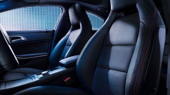 2018 Mercedes-Benz CLA 200 Night Edition Interior 009