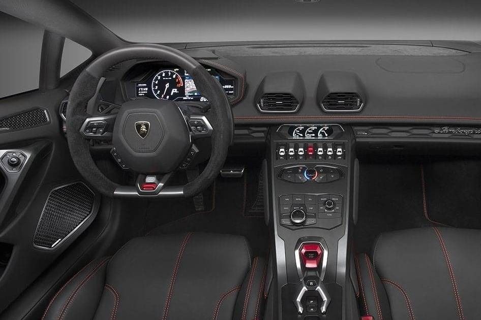 Lamborghini Huracán (2017) Interior 003