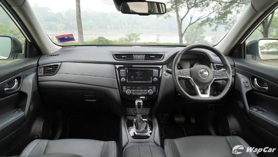 2019 Nissan X-Trail 2.0 2WD Mid Interior 001