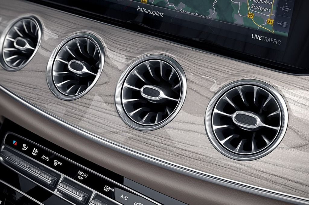 Mercedes-Benz E-Class Coupe (2018) Interior 001