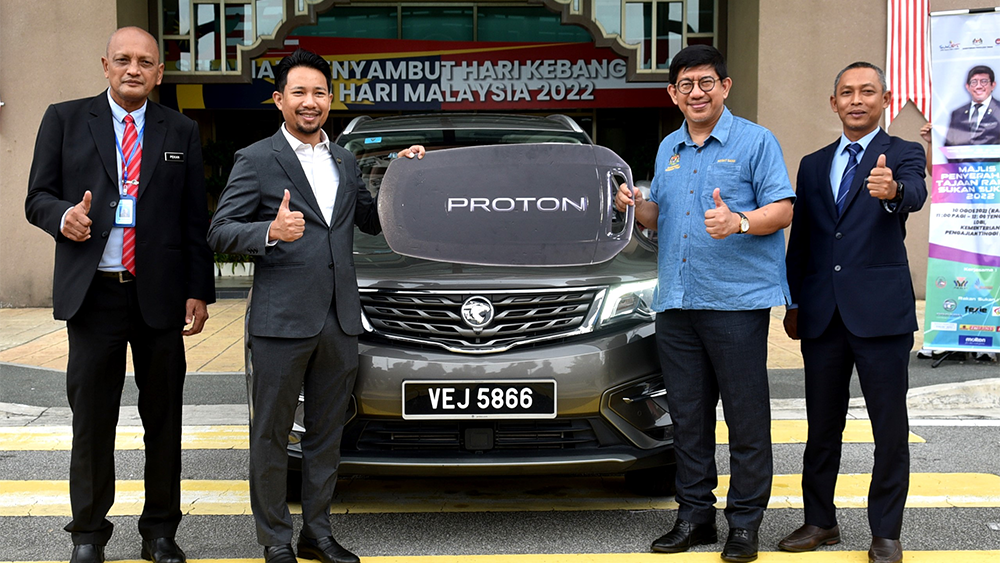 Proton Perdana, X70 dan Saga jadi kenderaan rasmi Sukan IPT - tajaan daripada Proton!
