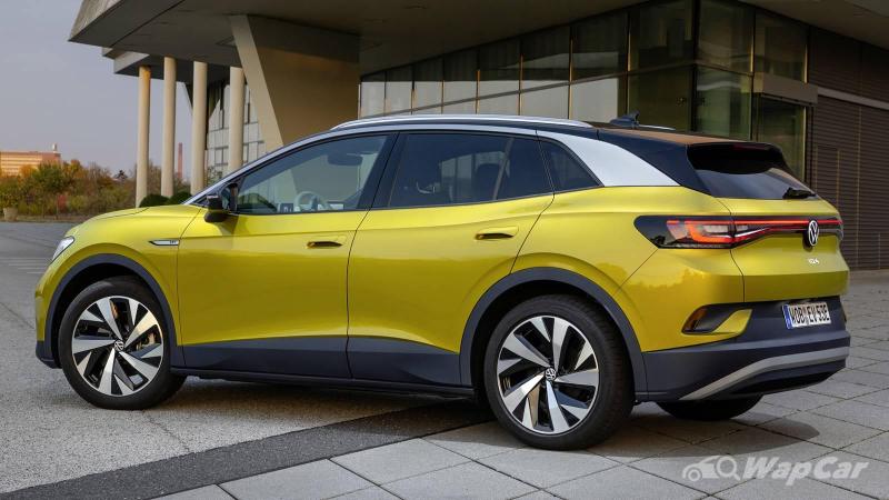 2021 VW ID.4 pushes Tesla aside to be Europe's best-selling EV 02