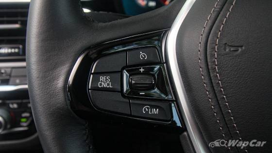 2019 BMW 5 Series 520i Luxury Interior 007