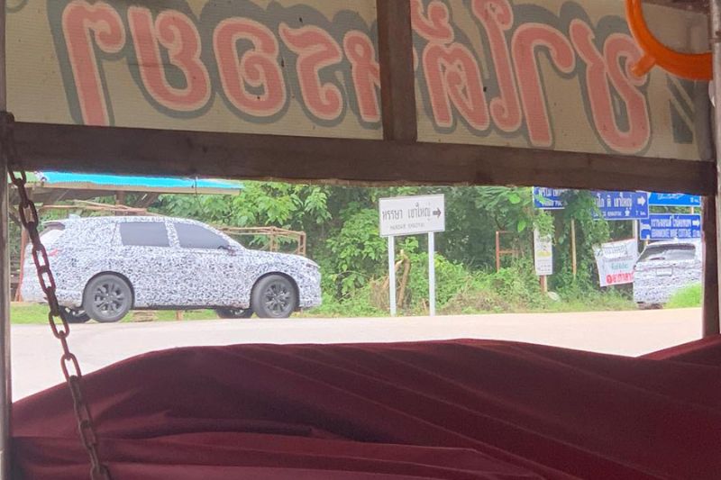 Spied: All-new 2023 Honda CR-V caught in pairs in Thailand - 1.5T or 2.0-litre hybrid engine underneath? 02