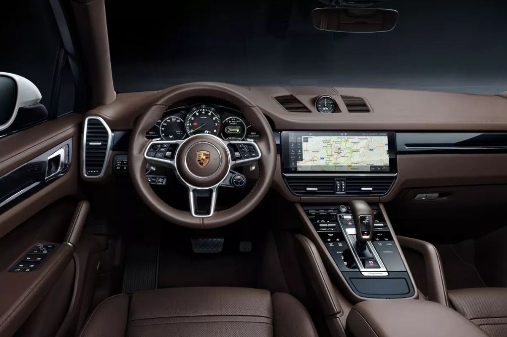 Porsche Cayenne (2019) Interior 002