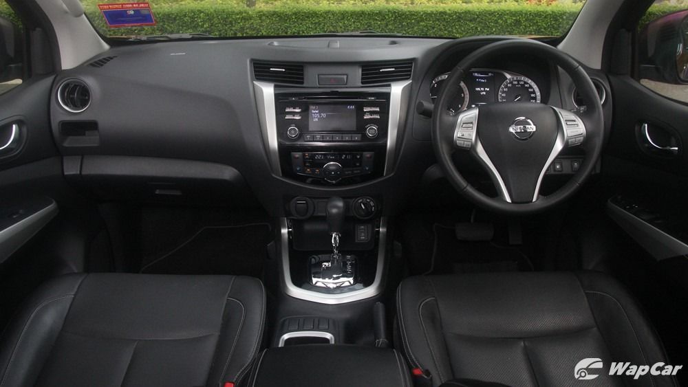 2018 Nissan Navara Double Cab 2.5L VL (A) Interior 001
