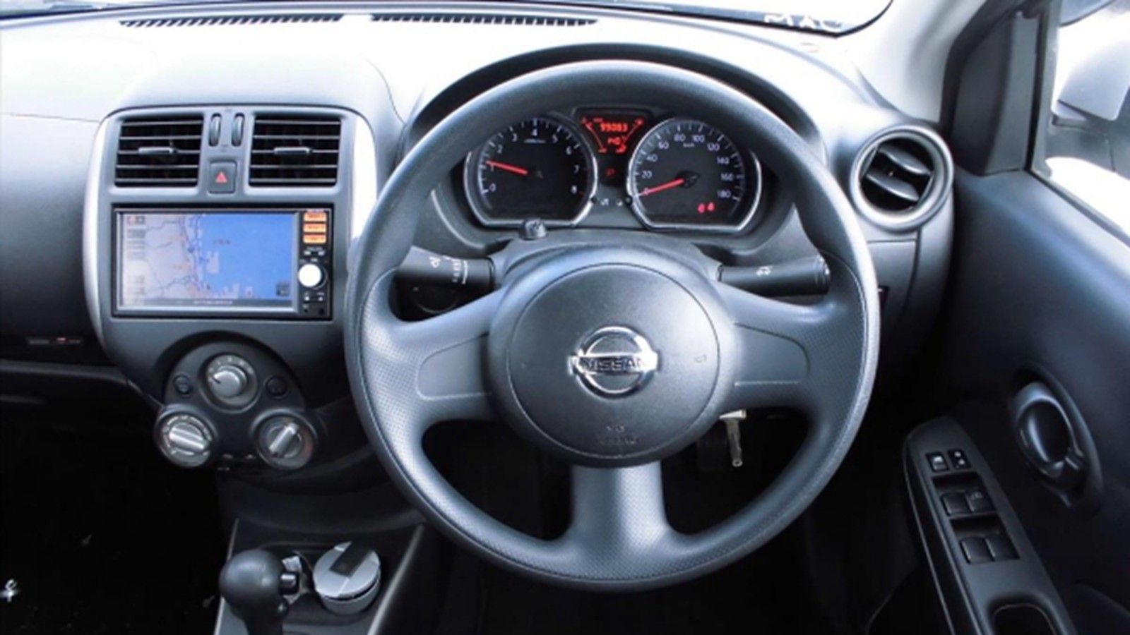 2014 Nissan Latio Hatchback 1.8L Interior 003