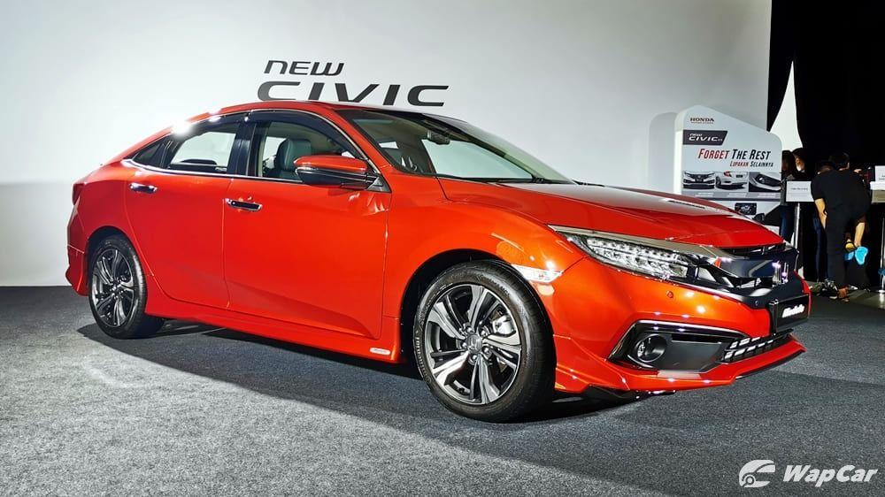 The new 2020 Honda Civic FC facelift looks best in Passion Red Pearl colour 01