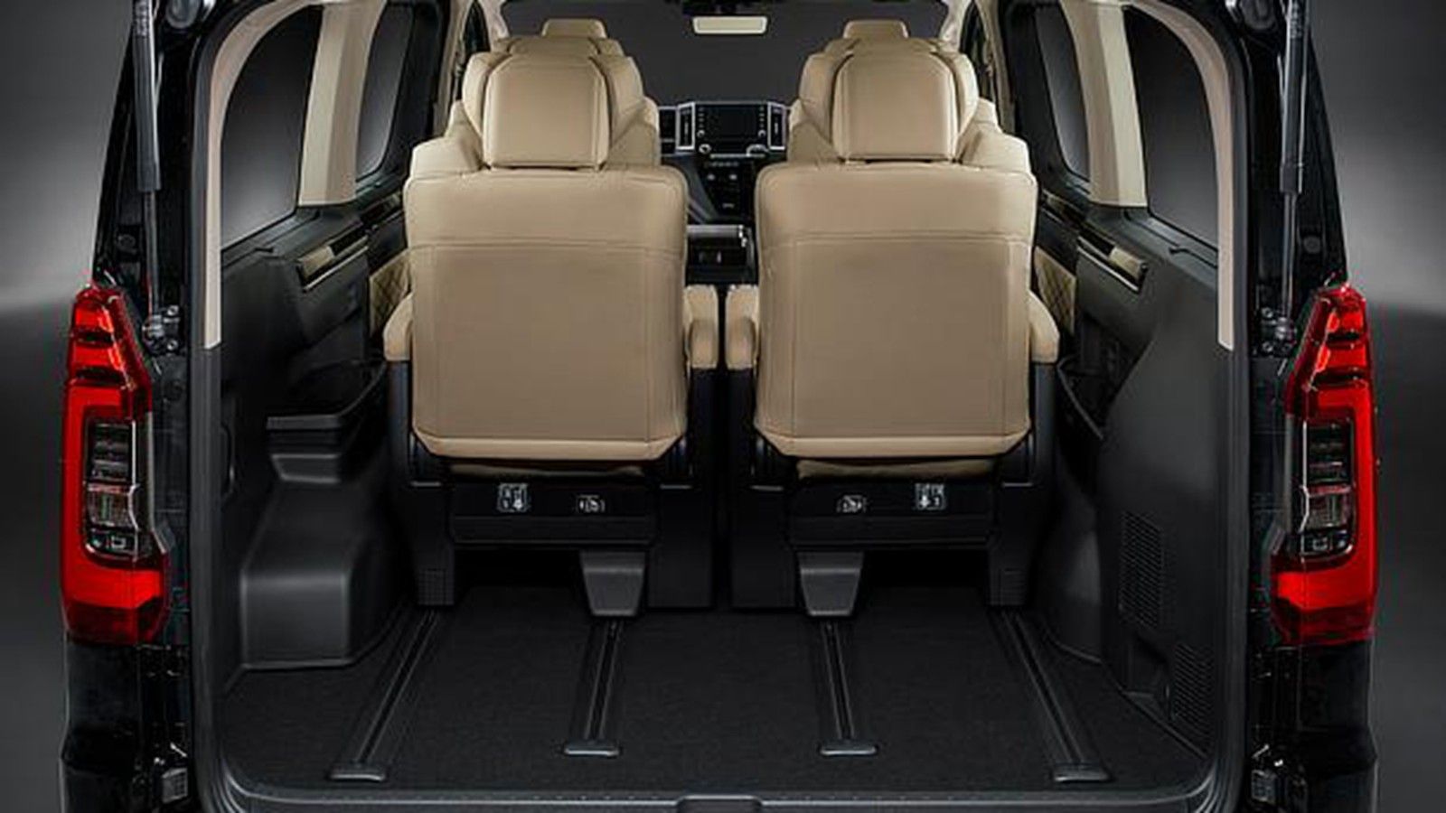 2020 Toyota Granace 2.8L G 8 Seater Interior 003