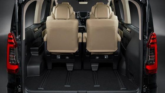 2020 Toyota Granace 2.8L G 8 Seater Interior 003