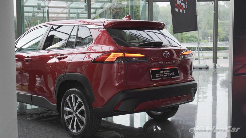 Is your monthly income enough to own the 2021 Toyota Corolla Cross? 02