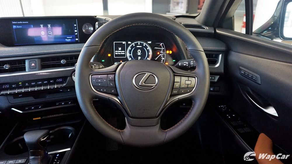 2020 Lexus UX 200 Luxury Interior 004