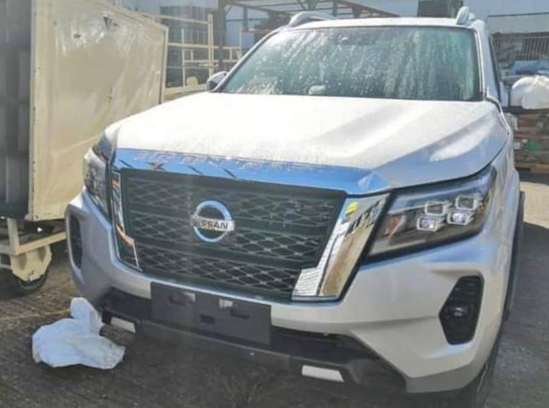 Spied: Clearer photos of the 2021 Nissan Navara! 02