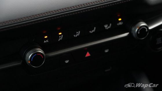 2022 Mazda 3 Sedan 1.5 Interior 007