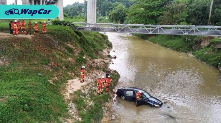 Audi A6 driver fell asleep at the wheel before the car plunged into river
