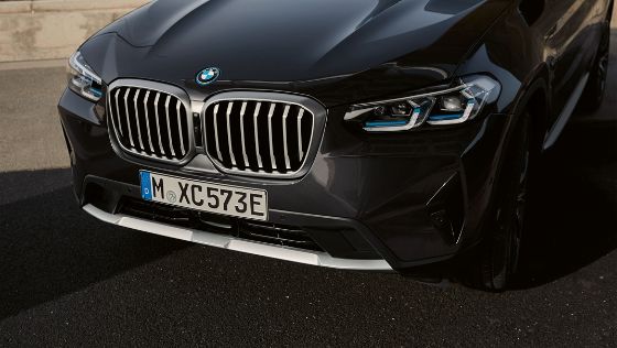 2022 BMW X3 xDrive30e M Sport Exterior 007