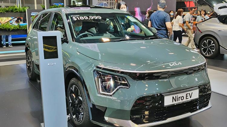 We take a closer look at the Malaysia-bound Kia Niro at the 2023 Singapore Motor Show
