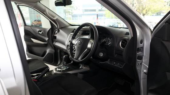 2018 Nissan Navara Single Cab 2.5 (M) Interior 002